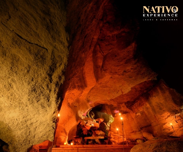 חווית הילידים אגמים ומערות בגיפים